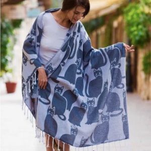 Cat’s Meow Wrap Towel Black + White Loom Weave Organic Cotton Hand Tied Tassels